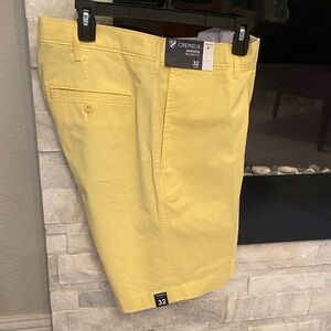 Daniel Cremieux Men's Bright Yellow Flat Front Shorts